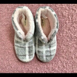 Soft and Fuzzy Bedroom Slippers
